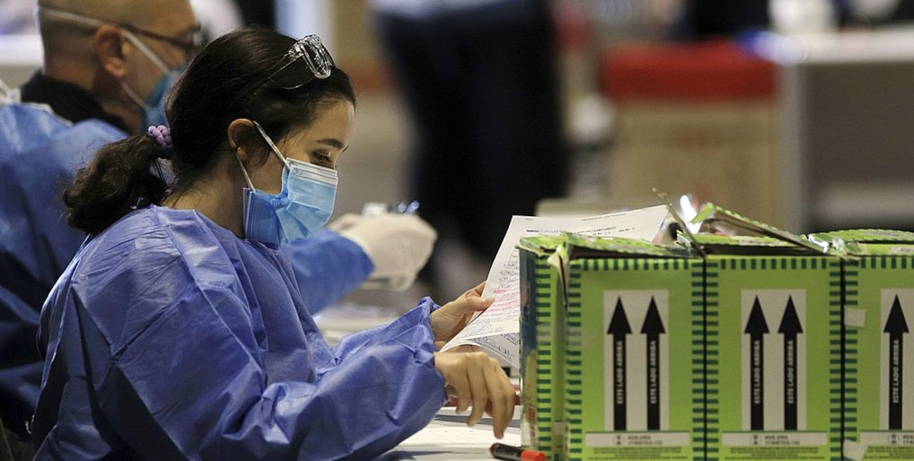 Argentina notificó 576 fallecidos y 18.389 nuevos contagios de Covid-19