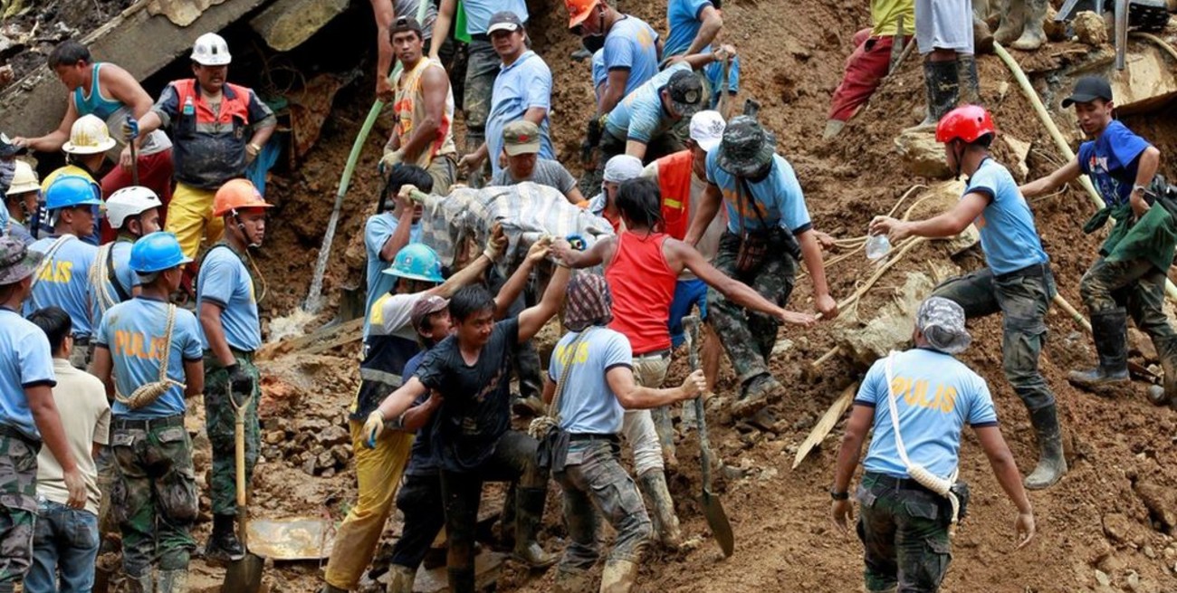 Tifón dejó cuatro muertos en China y podría haber 100 en Filipinas