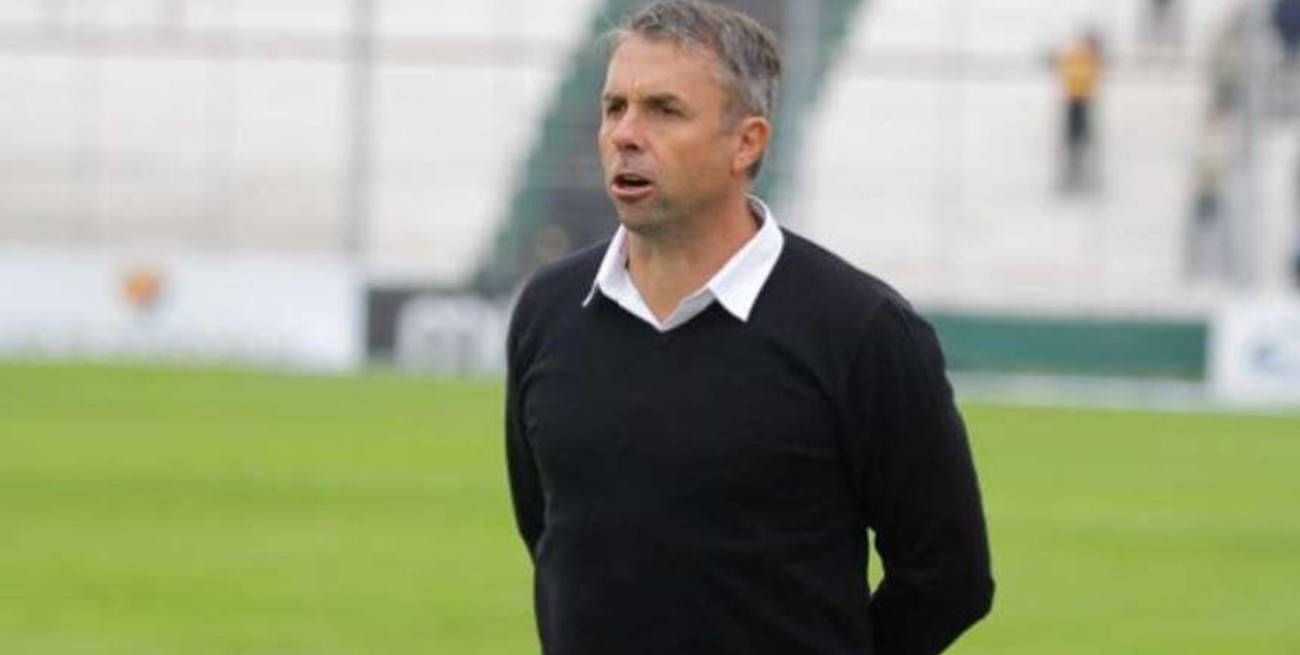 "Jugar mejor para salir del descenso", el objetivo de Álvarez como nuevo entrenador de Patronato