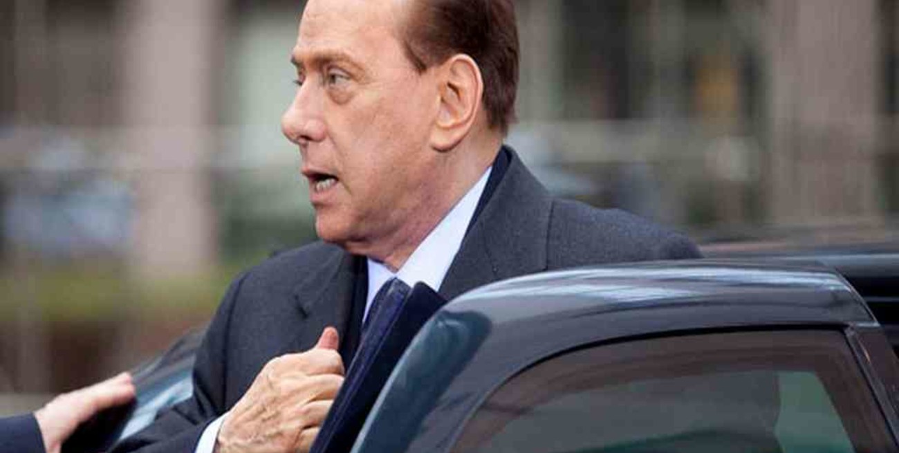 Silvio Berlusconi fue internado en Milán