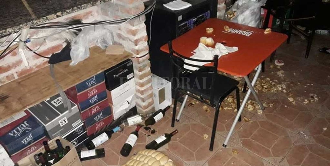 Robaron un reconocido comedor de pescado de Sauce Viejo