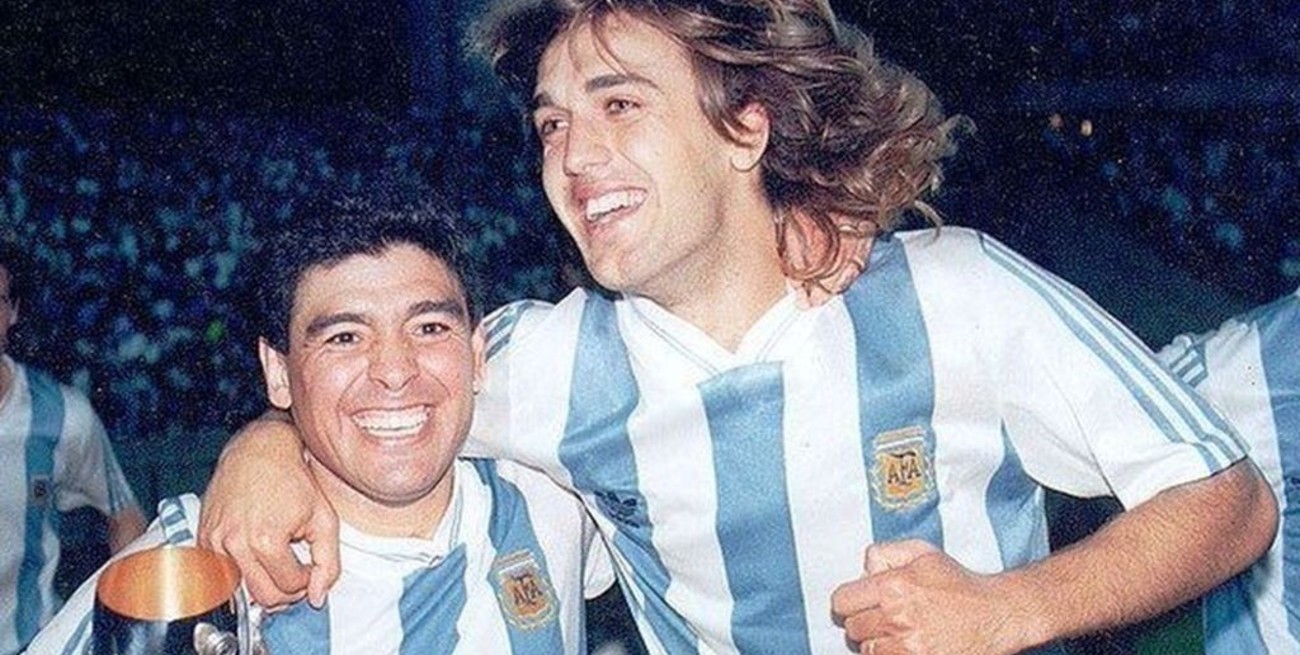 Batistuta despide a Diego: "Llorando por vos..."
