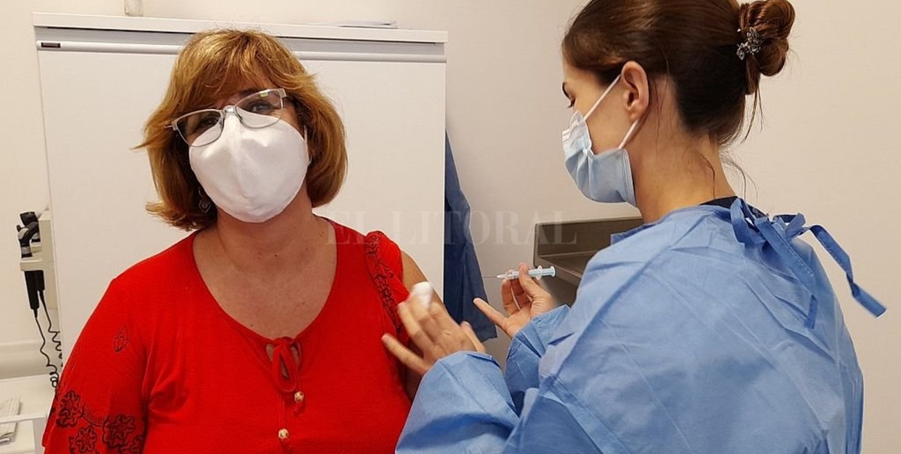 Comenzó la vacunación contra el Covid  al personal educativo en Reconquista