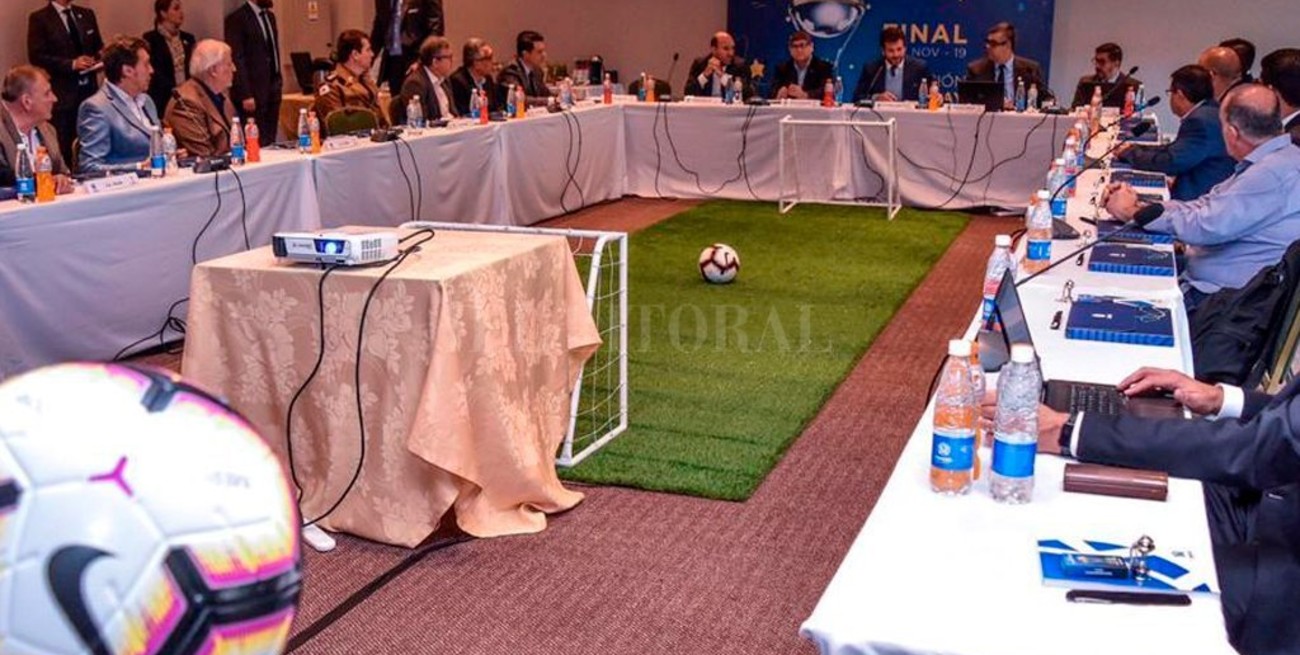 Colón "ofreció" el Brigadier para la final Sudamericana  