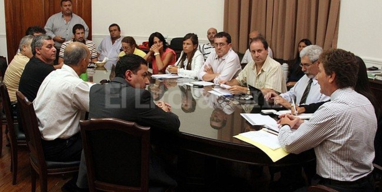 Oferta "abierta a discusión" en las paritarias municipales