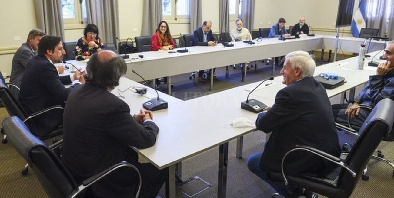 Nación diseña un plan de conectividad para todos los alumnos del país