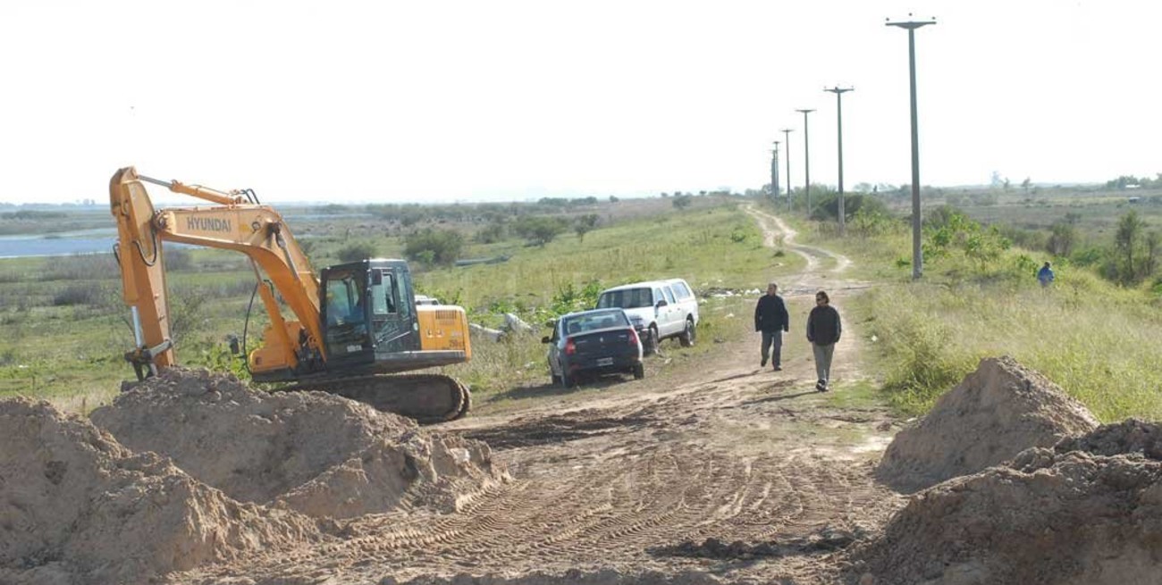 Concurso para proyectar la defensa  de Arroyo Leyes y Rincón Norte