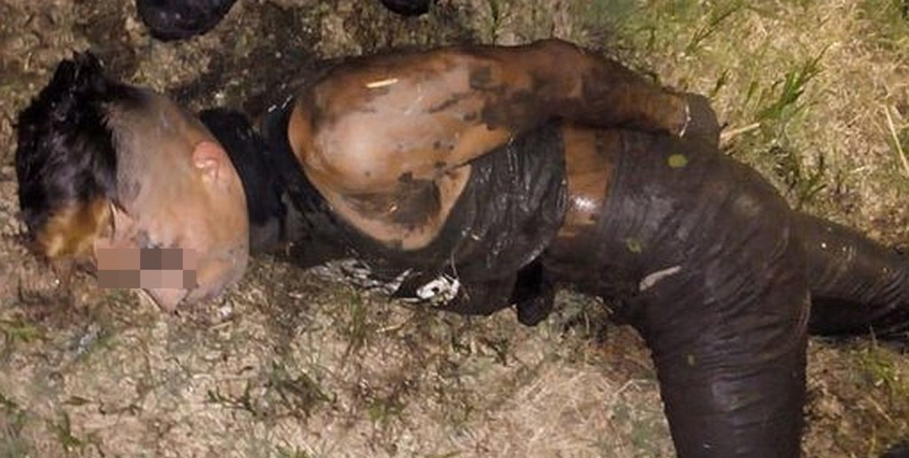 La Plata: camuflado con barro de una zanja quiso escapar de la policía tras robar una moto