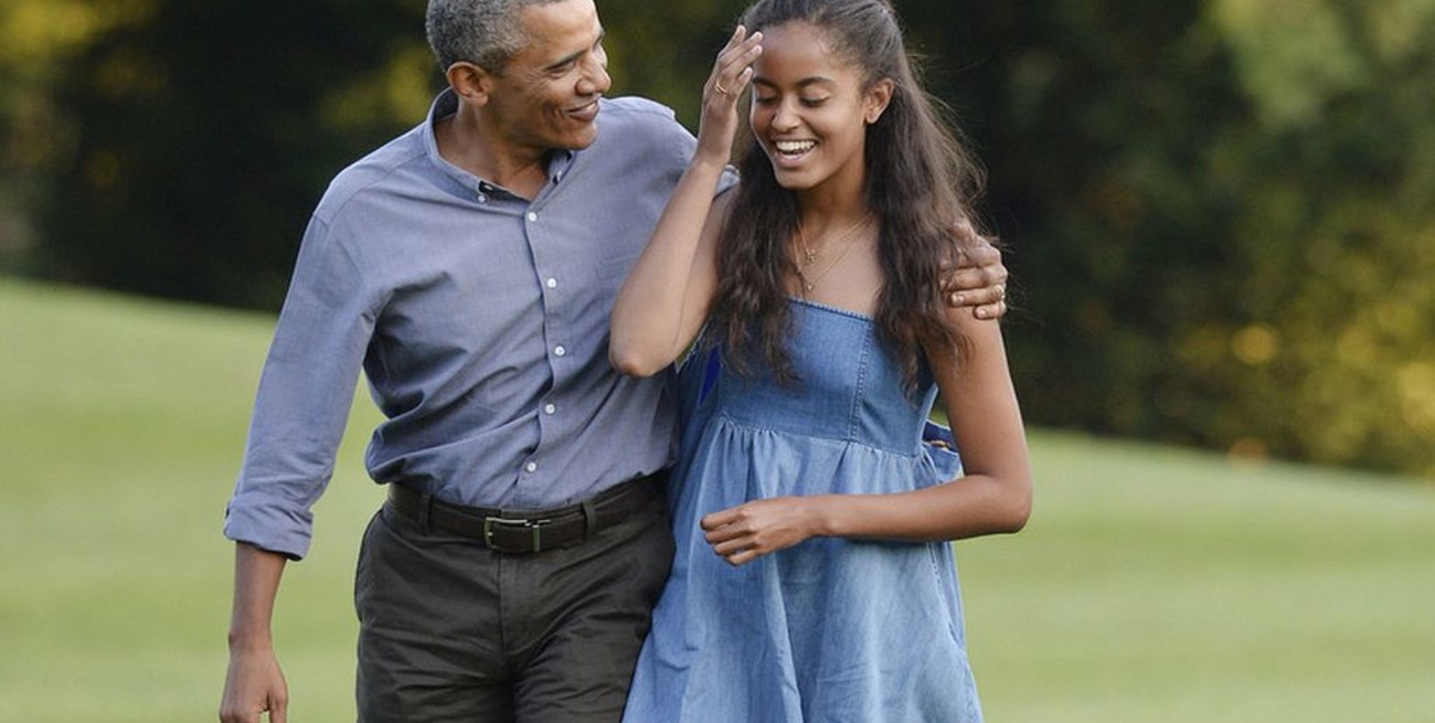 A Barack Obama "se le escapó" que su hija Malia tiene novio