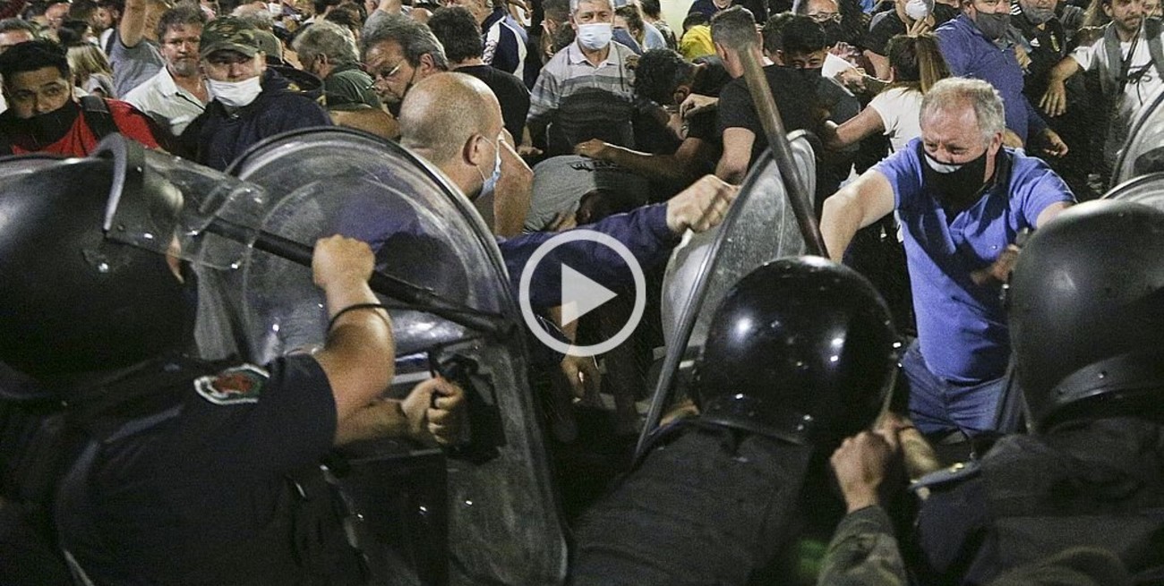 Tensión en la masiva protesta por el crimen del kiosquero en Ramos Mejía