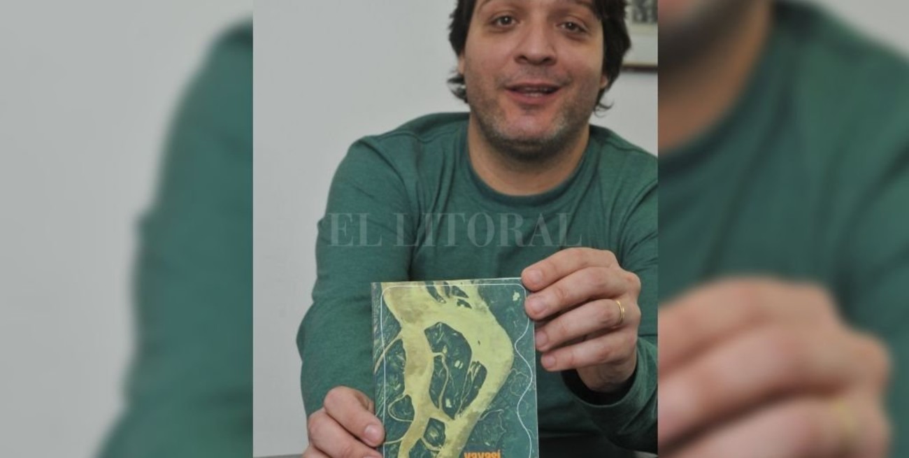 "El periodismo es una profesión que he parasitado a favor de la literatura"