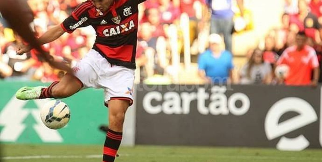 Flamengo se salvó del descenso con un gol de Lucas Mugni