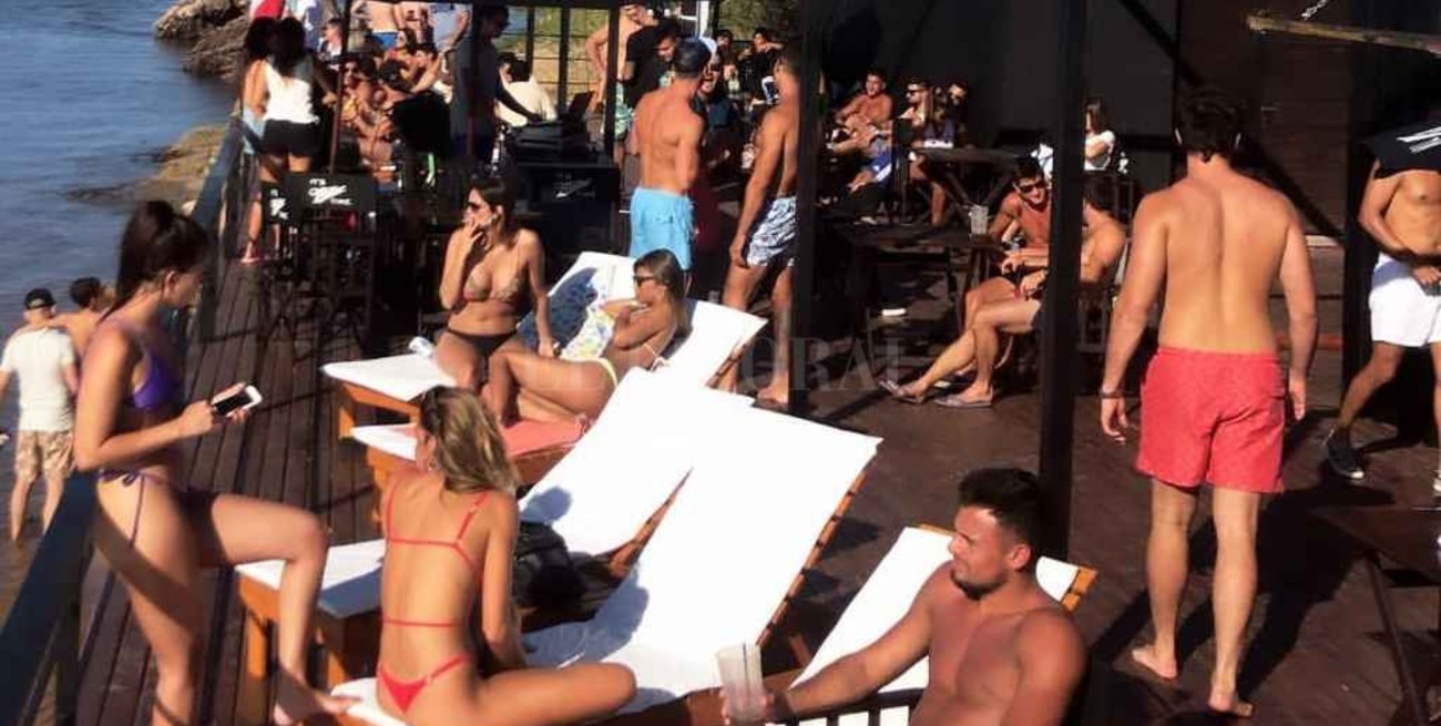 "Vaciaron" un parador de la playa: robaron unas 300 latas de cerveza