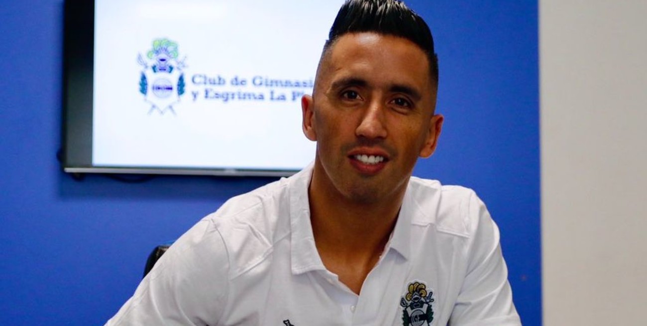 Lucas Barrios es el sexto refuerzo de Gimnasia La Plata