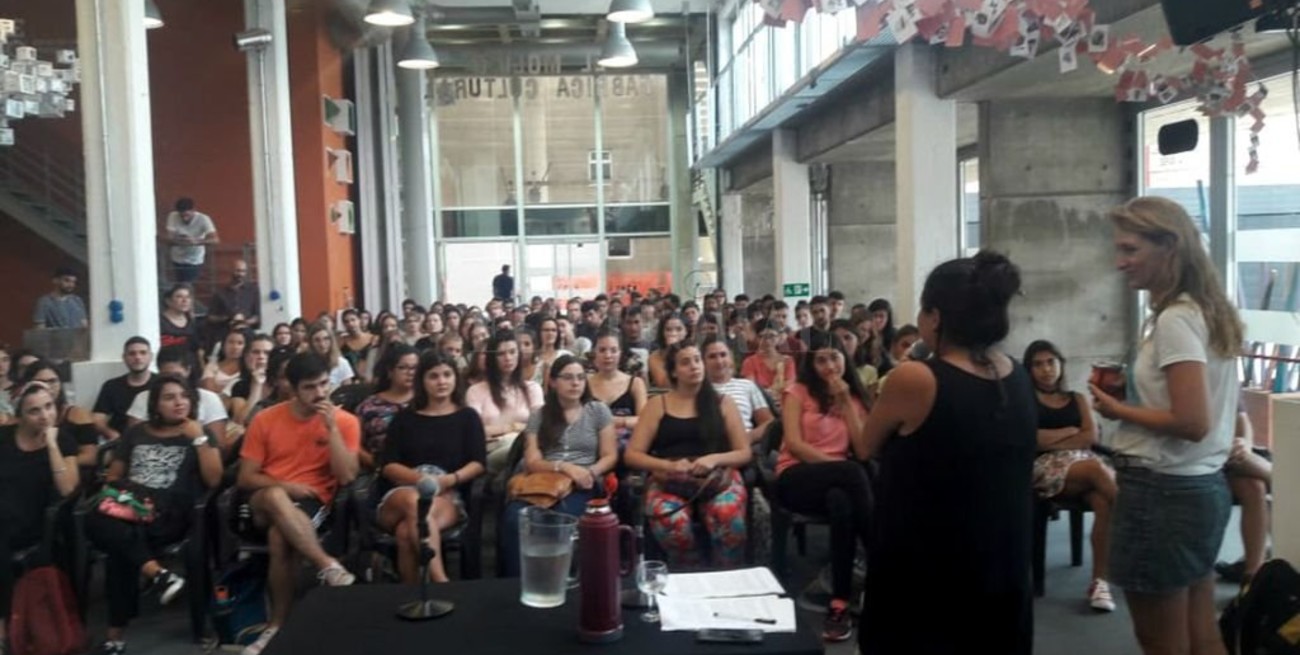 La provincia dio la bienvenida a 147 residentes culturales