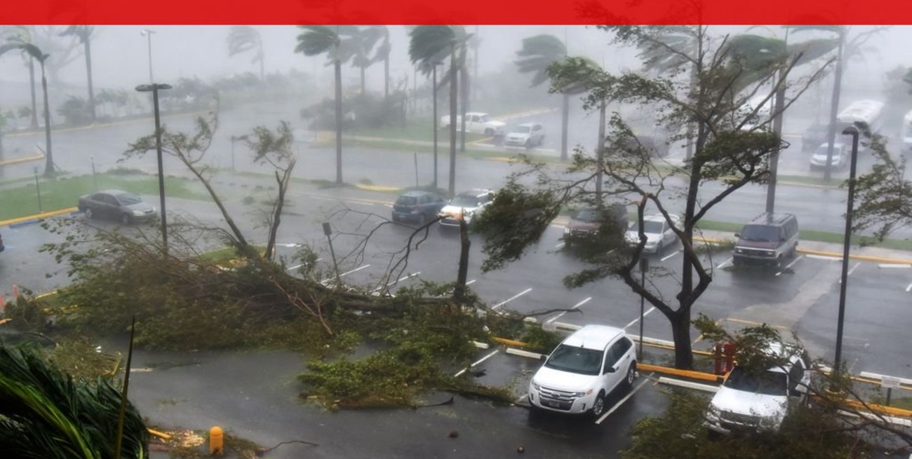 María dejó Puerto Rico a oscuras y bajó a categoría 3