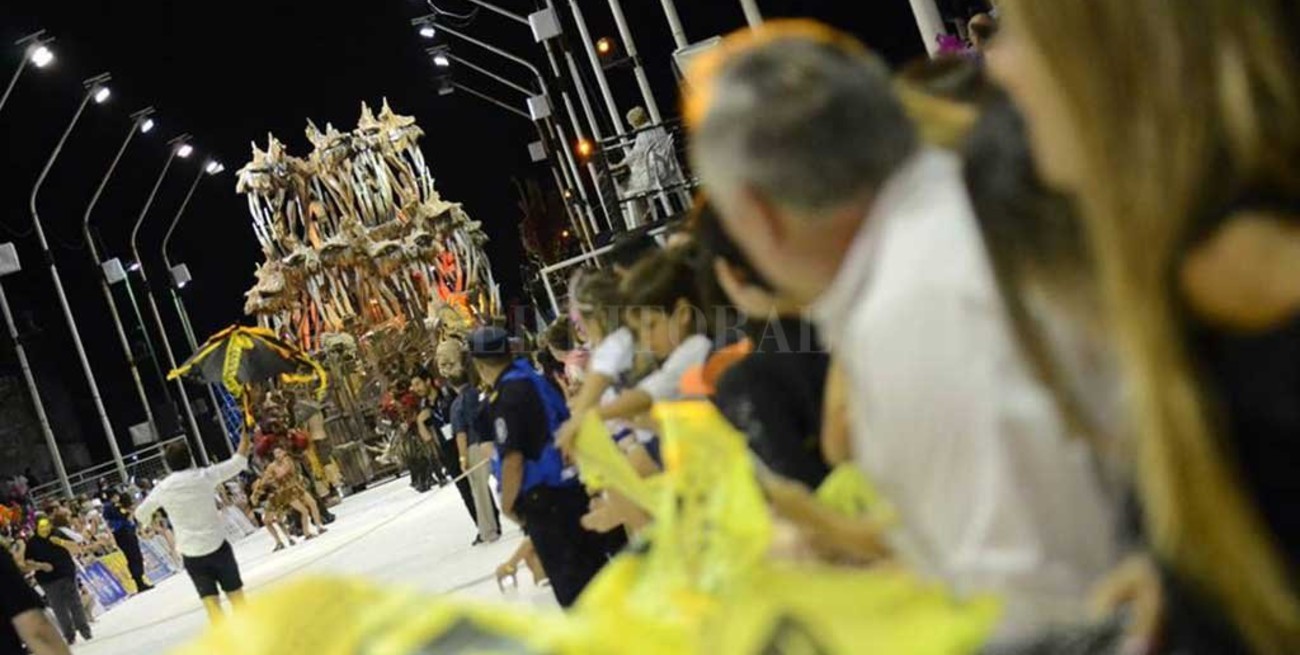 Gran noche de estreno  para el Carnaval del País