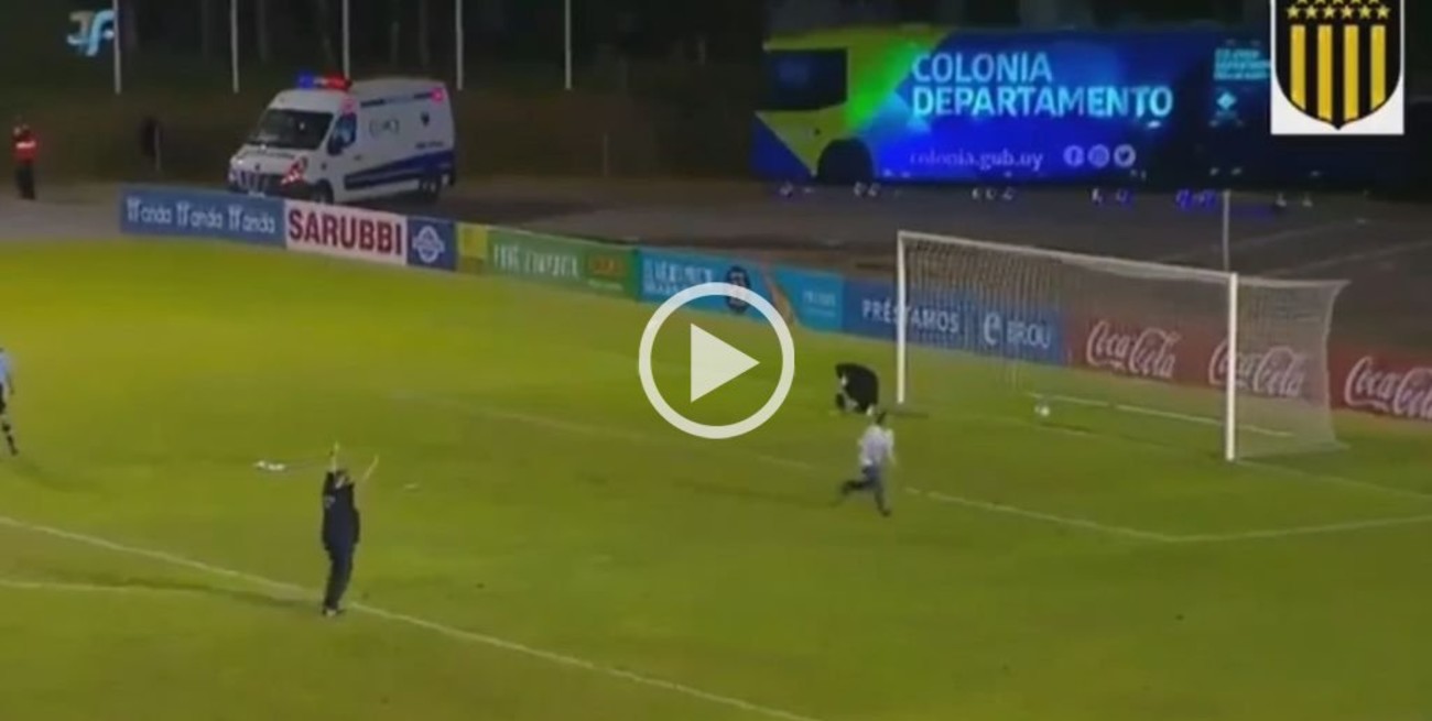 El gesto del arquero de Peñarol que conmociona al mundo del fútbol