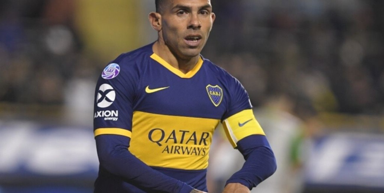 Tevez se desgarró y podría haber jugado su último partido en Boca