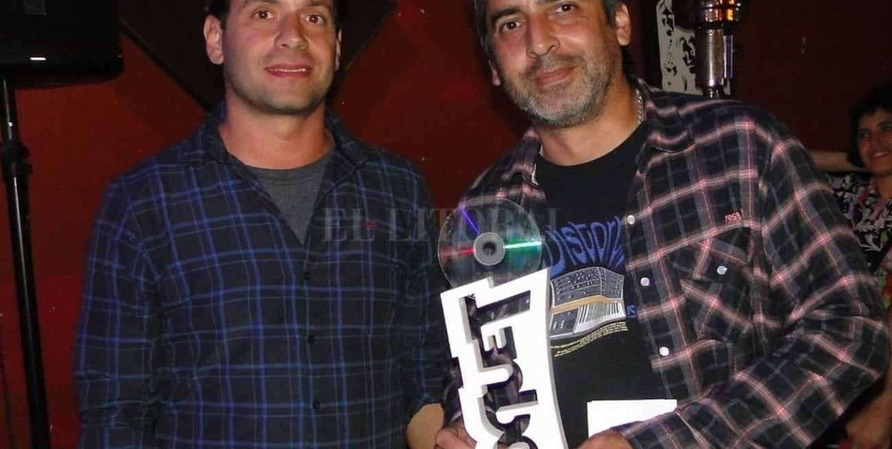 Una Luna con rostro de mujer