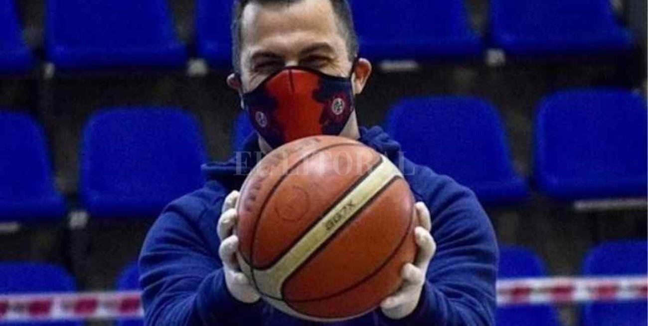 "A 10 meses del título sigo esperando cobrar", denunció el exentrenador de San Lorenzo