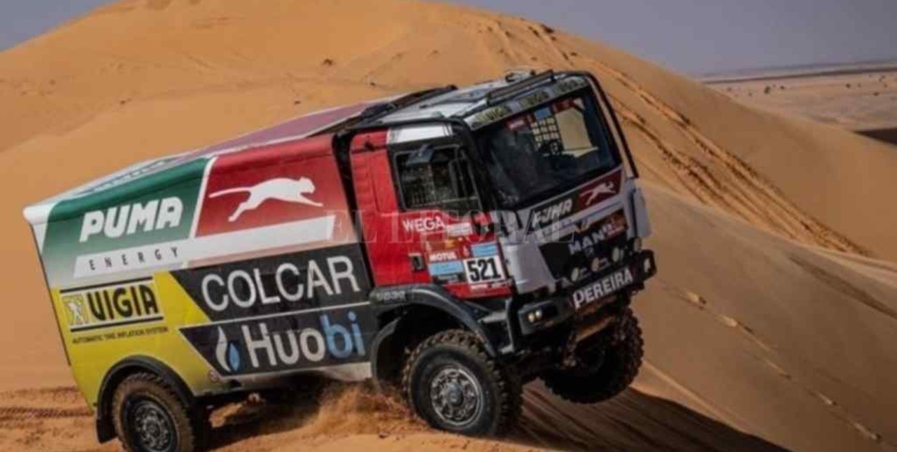 Juan Manuel Silva y su equipo durmieron en el desierto a la espera de ayuda mecánica