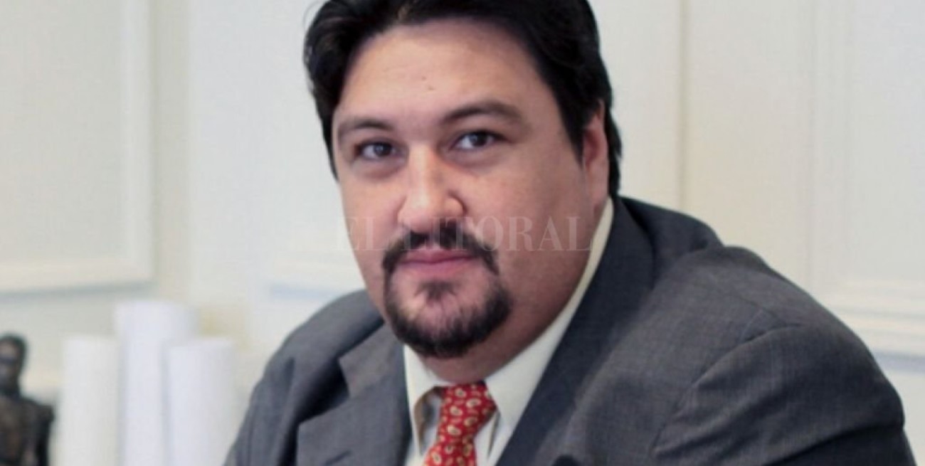 Closs destaca que la denuncia contra Alperovich puede seguir su curso aún con fueros