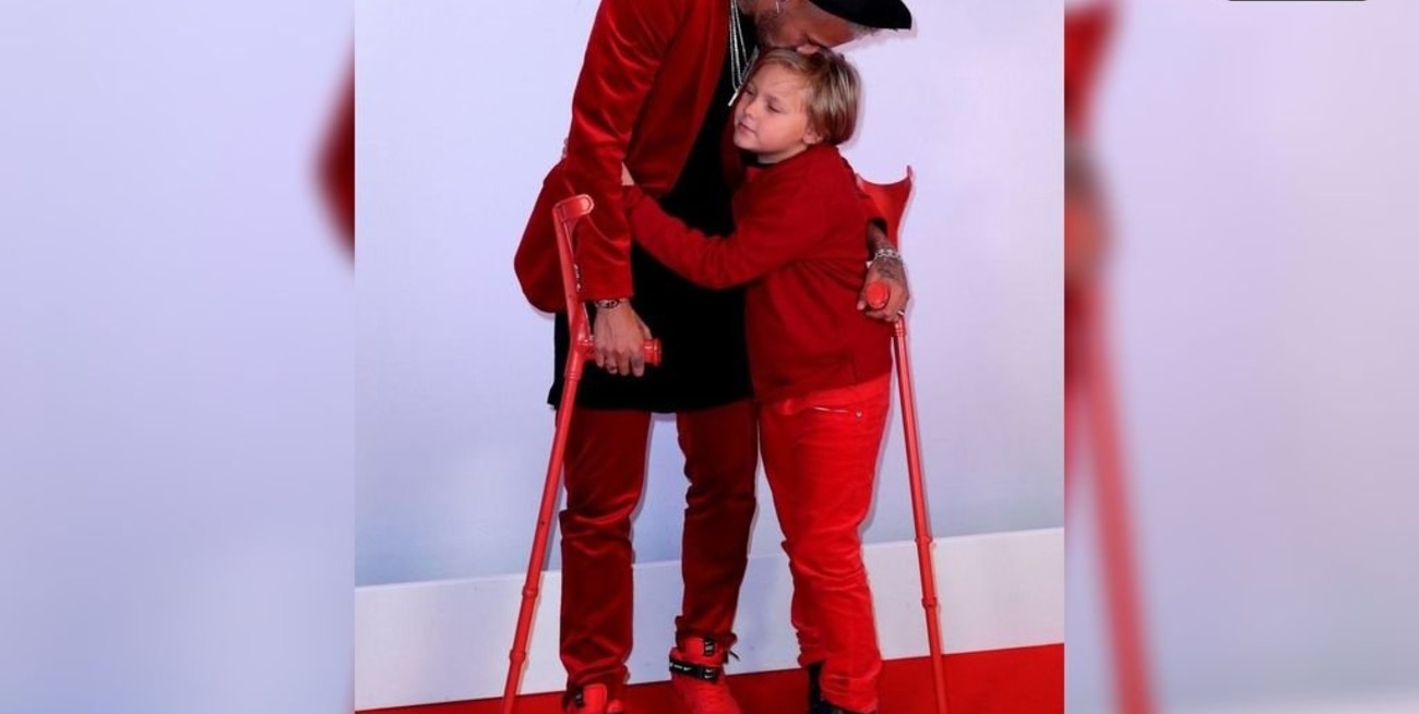 Neymar festejó su cumpleaños y se emocionó hasta las lágrimas