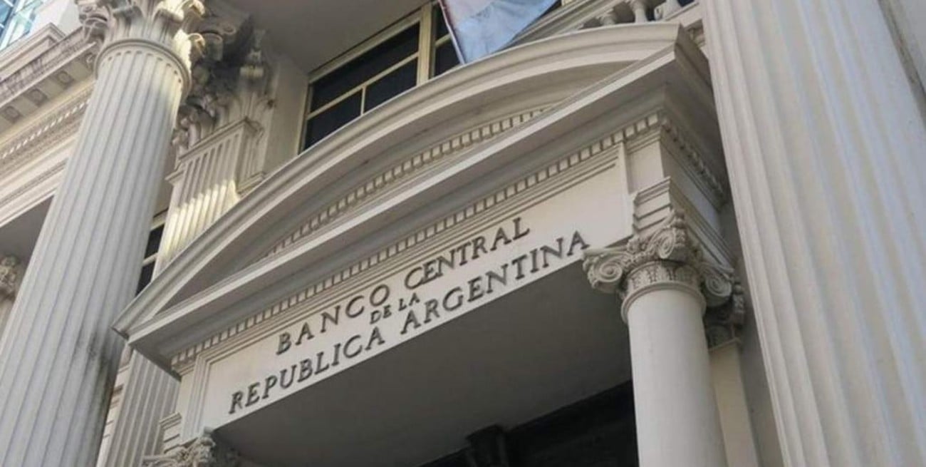 El Gobierno busca usar más de u$s 4.500 millones de reservas para pagar deuda