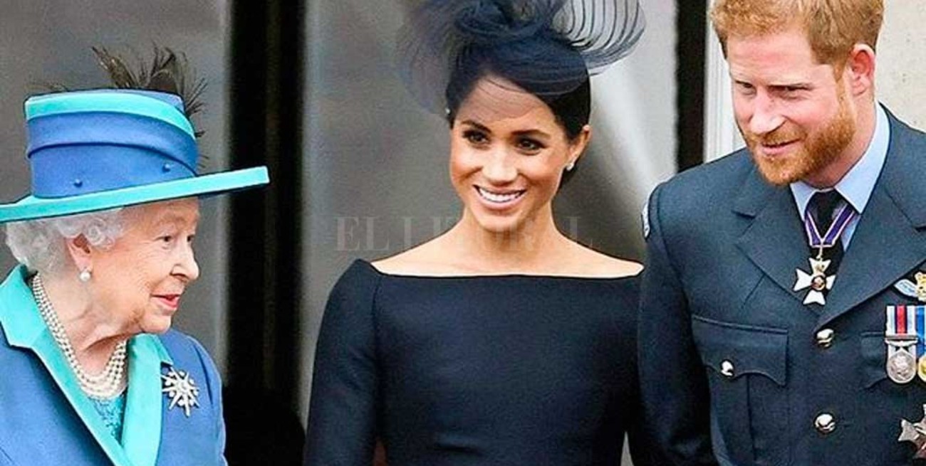 La familia real "apoya" el deseo de Harry y Meghan