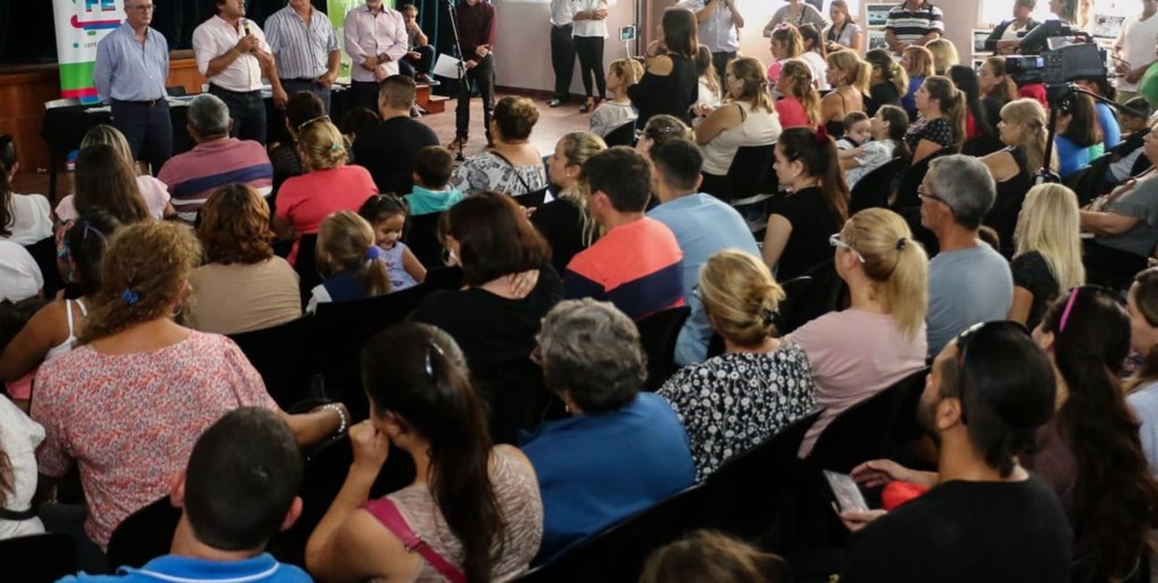 Sortearon 21 viviendas entre 500 familias de Sauce Viejo