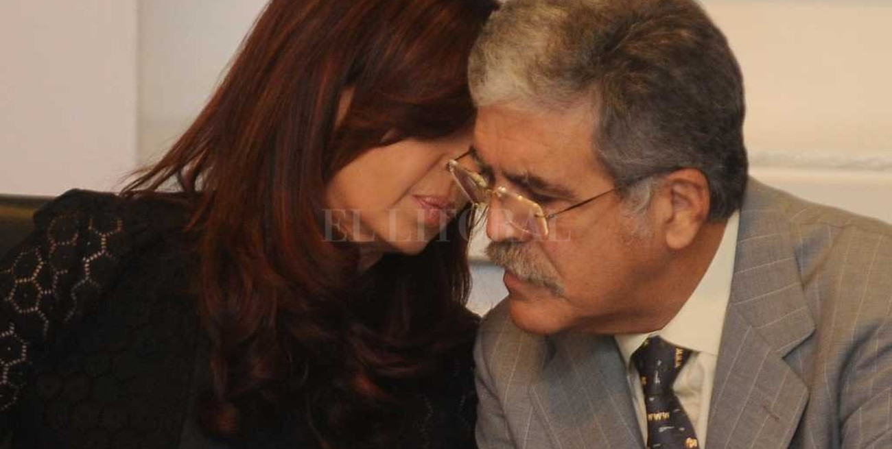 Ordenan pedir el desafuero y detención de Julio De Vido