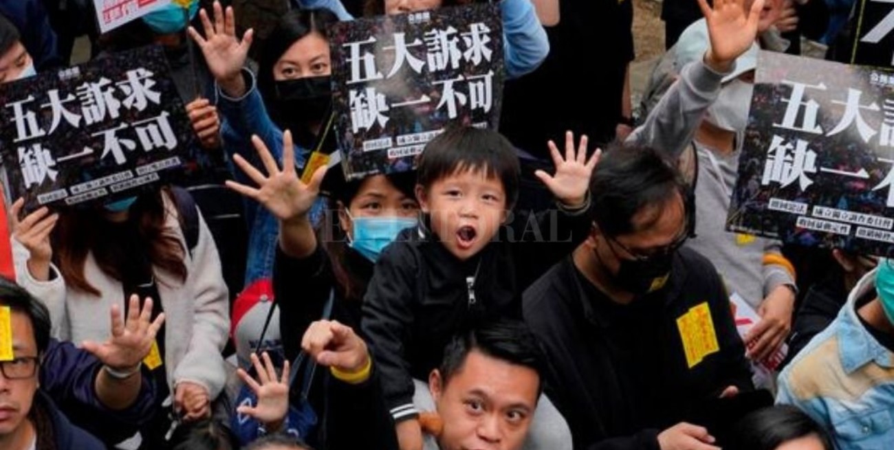 Hong Kong abrió el 2020 con una marcha que debió suspenderse 