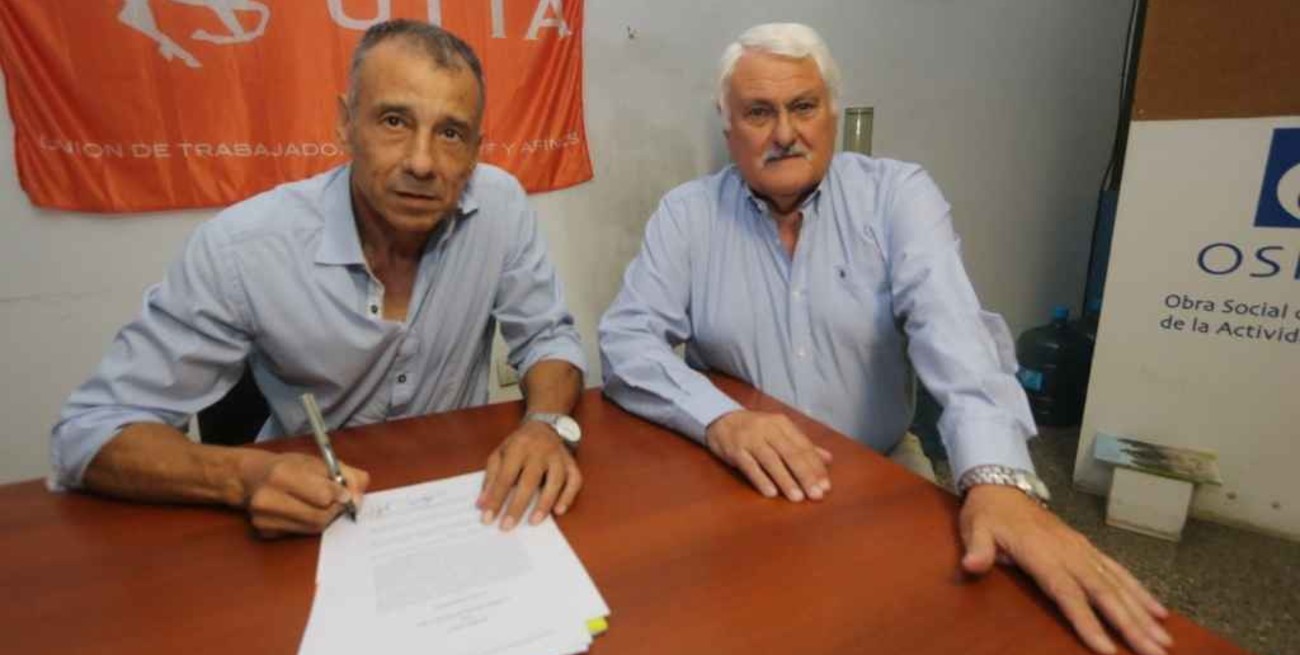 UTTA acordó una nueva escala salarial e hizo entrega de cajas navideñas a los trabajadores del turf 