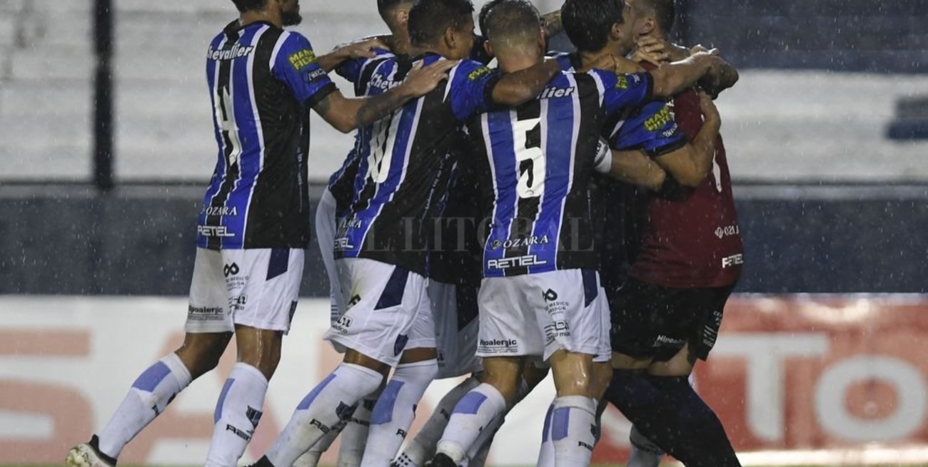 Almagró venció por penales a Atlético Rafaela y avanzó en la Copa Argentina