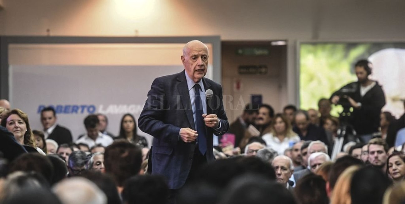 Lavagna lanzó su precandidatura y oficializó su alejamiento de Alternativa Federal