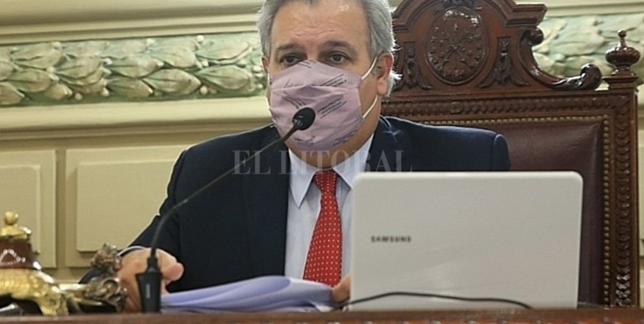 Farías reclama explicaciones de la Provincia sobre las carpetas de datos personales que tenía Sain