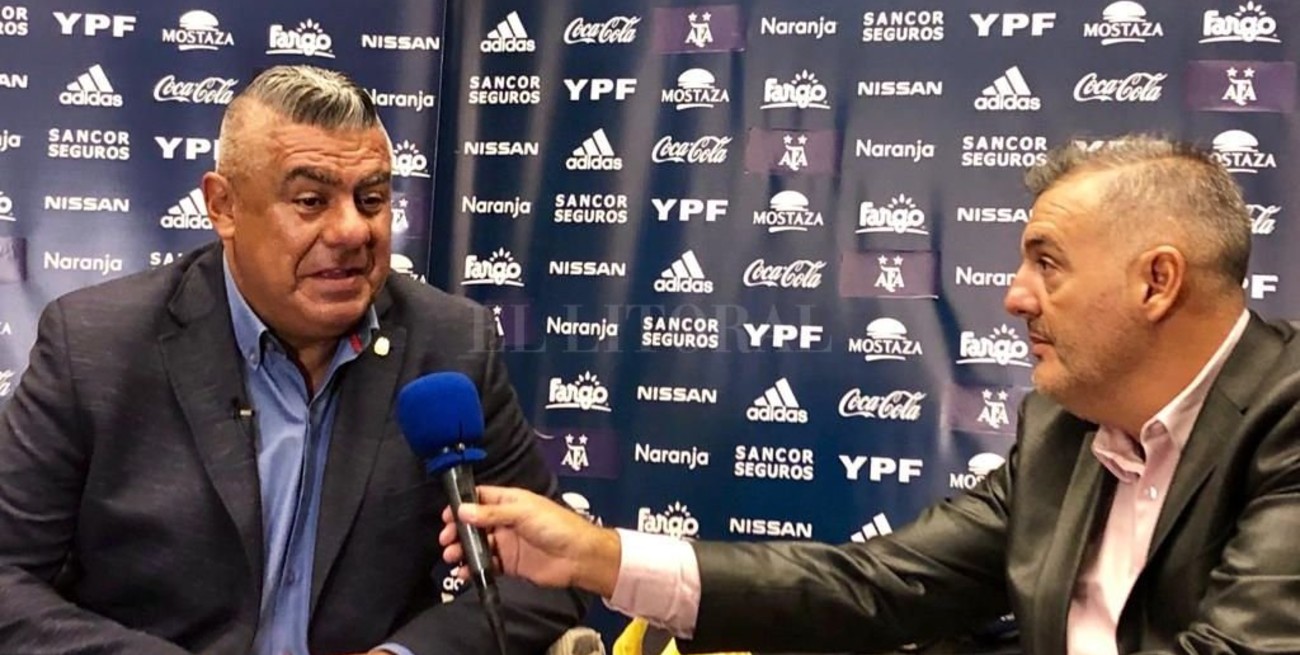 "Vivimos al revés de todos: No cuidamos a los ídolos" 