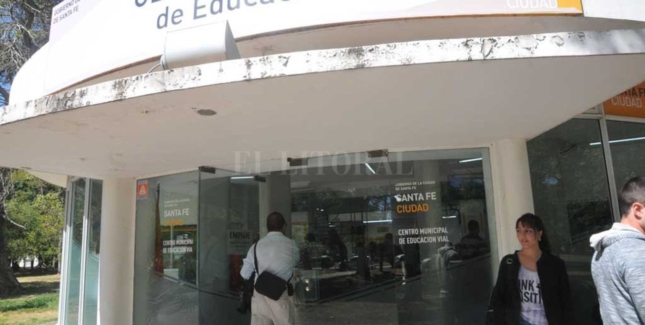 Demoras en el trámite para sacar el carnet de conducir