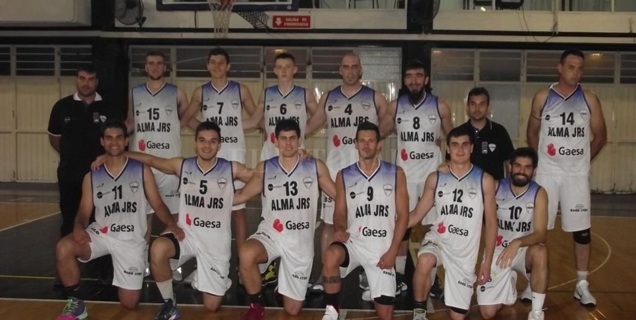 Alma Juniors defiende bien la localía