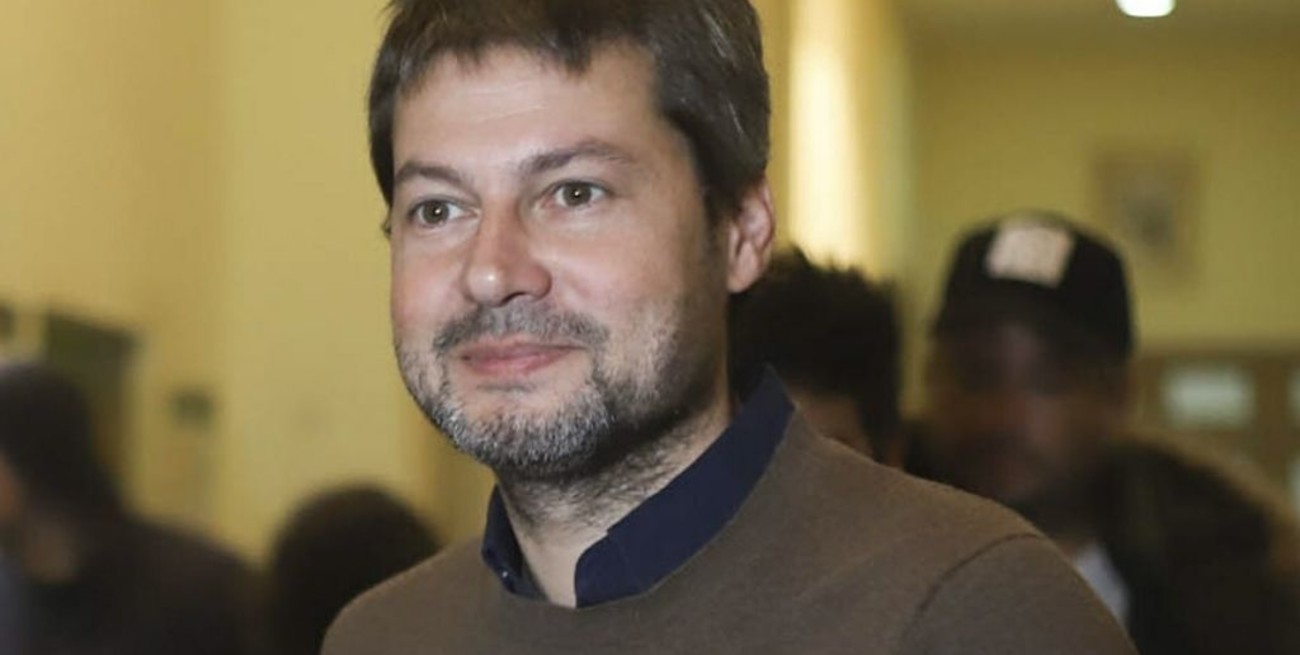 Lammens sobre el gravamen a gastos en el exterior: "tiene que ver con cuidar los dólares"