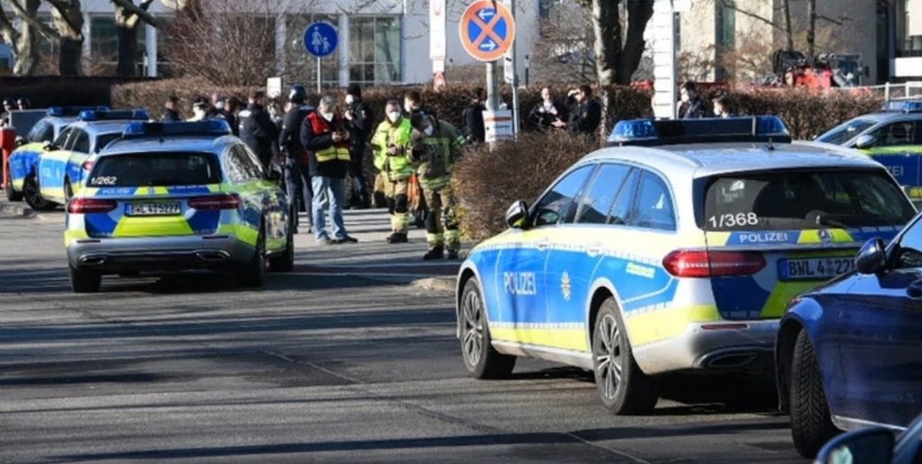 Un joven de 18 años mató a una mujer e hirió a tres personas en la universidad más antigua de Alemania