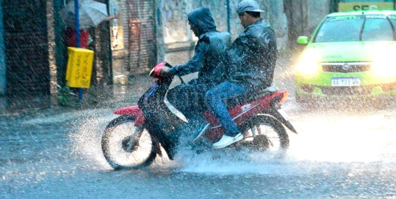 La ciudad se despertó  con un fuerte temporal 