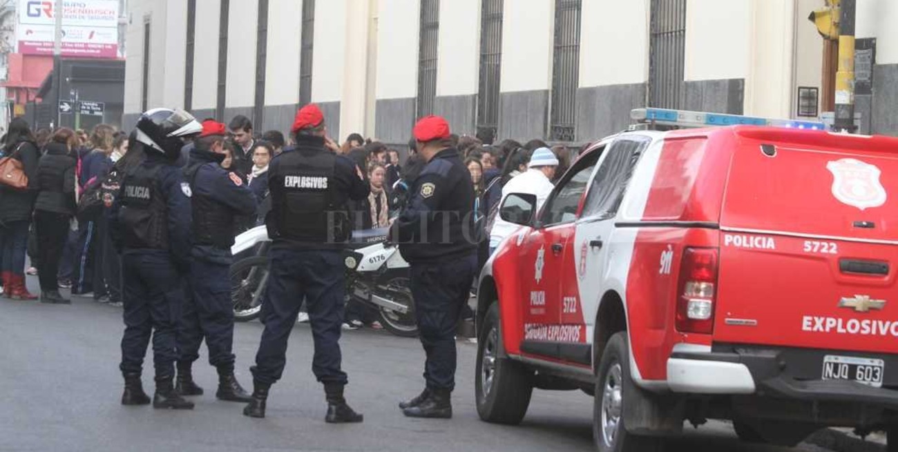 No descartan cobrarle a los responsables de amenazas de bomba por los operativos