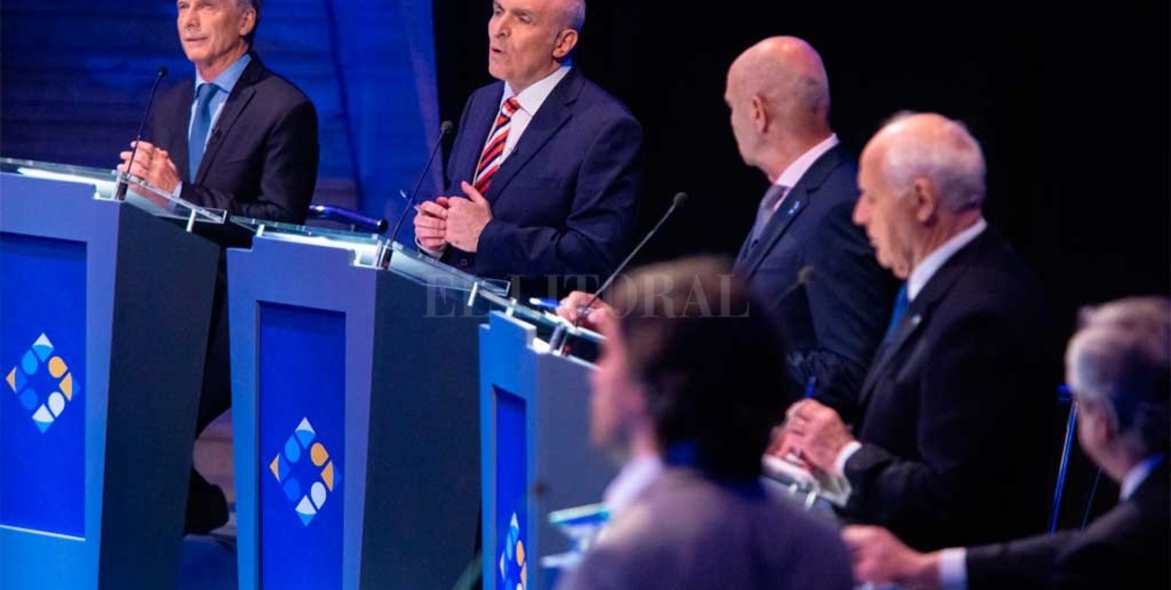 Debate presidencial: tendencia "caliente" en Google y Twitter