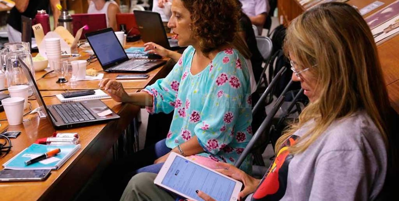 Encuentro para editar la información sobre arte y feminismo de Wikipedia 