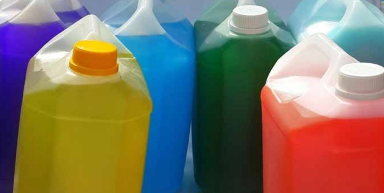 La ANMAT prohibió la comercialización de un limpiador multiuso