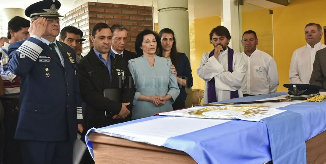 Despidieron con honores los restos del primer soldado repatriado de Malvinas