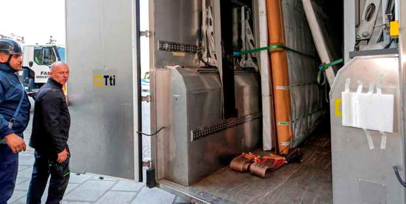 Rescataron quince cuadros históricos de Notre Dame y aseguran que tienen "poco daño"