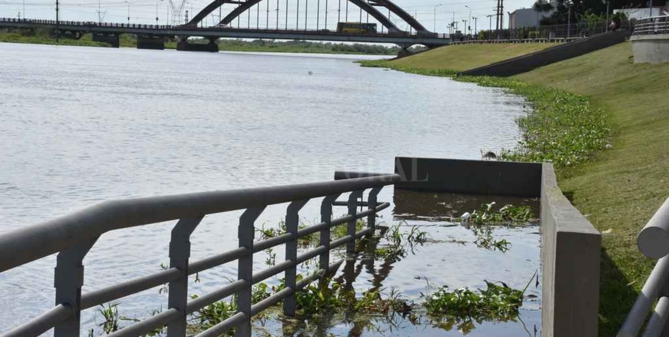 La onda de crecida del Salado  llega a Santa Fe y Santo Tomé